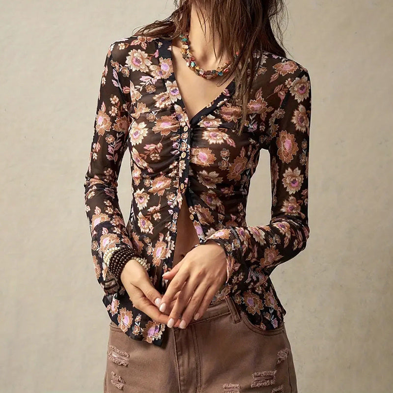 🌸 Women’s Floral Ruched Button-Down Blouse