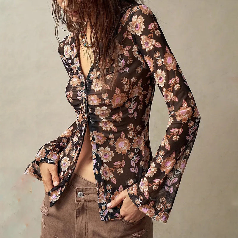 🌸 Women’s Floral Ruched Button-Down Blouse